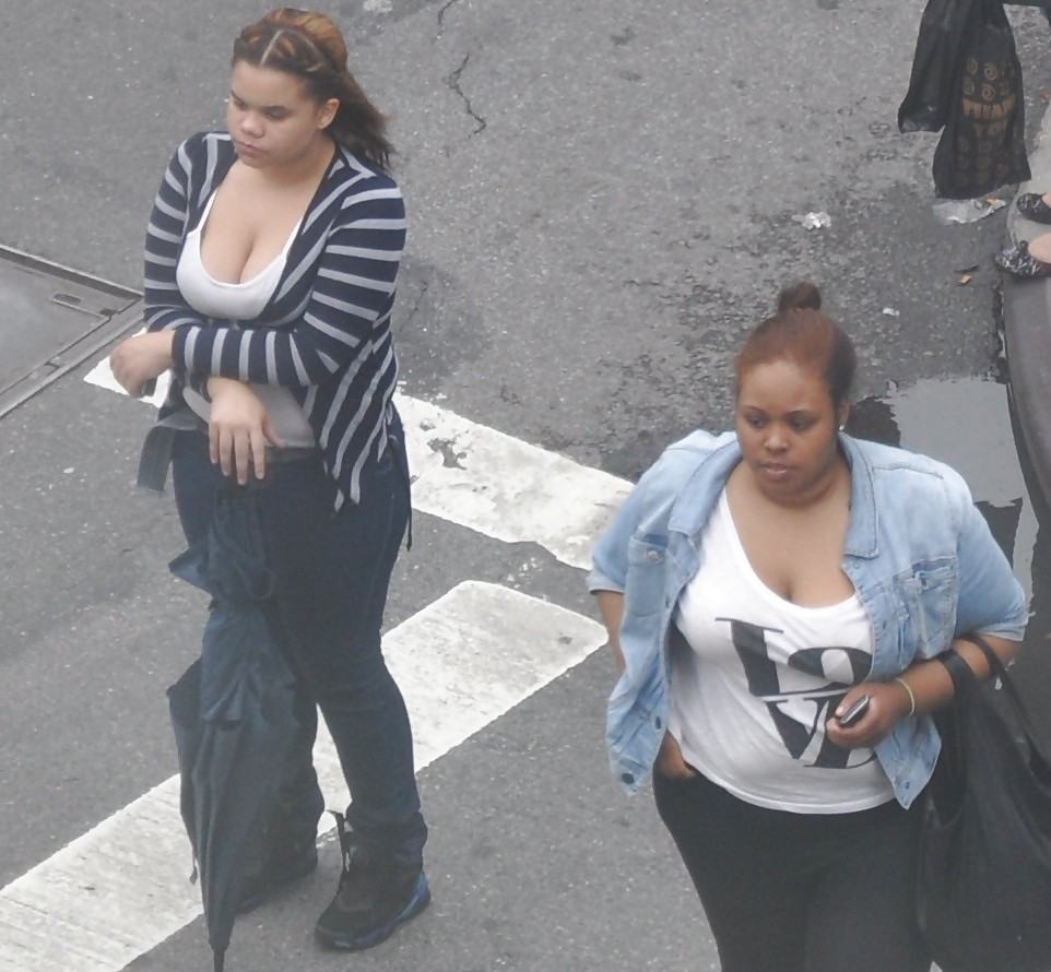 Harlem Girls in the Heat and Rain New York #5381914