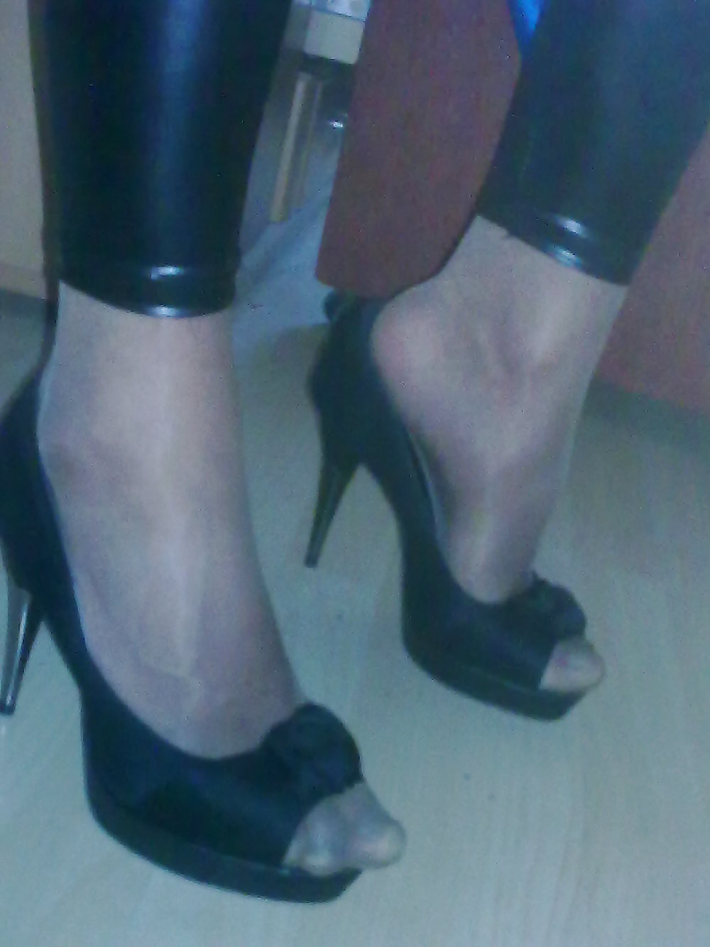 Transteen In Nylons, Latex Und Heelz #2923995