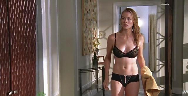 Yvonne Strahovski #3584477