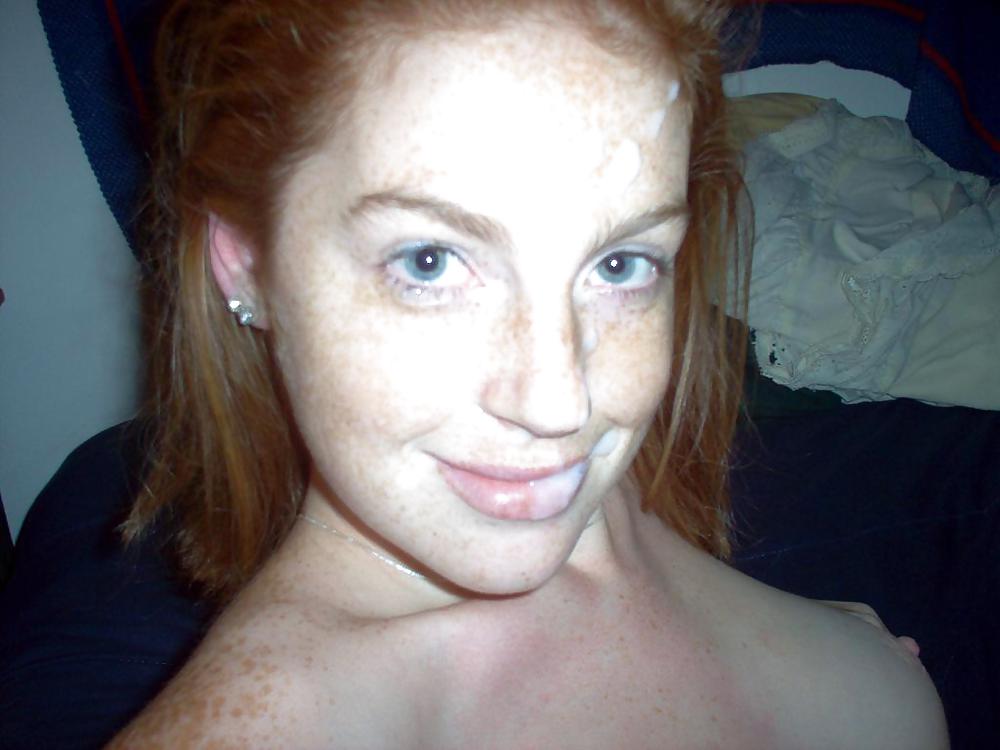 Redhead girl having fun #633637