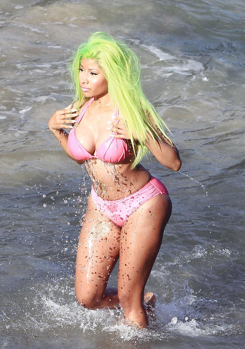 Nicki minaj
 #6043835