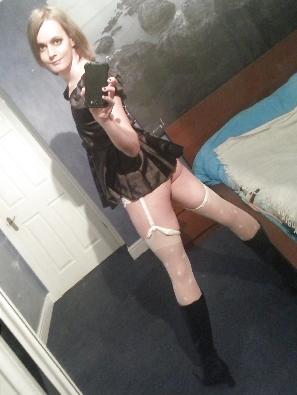 Criada con volantes
 #14687027