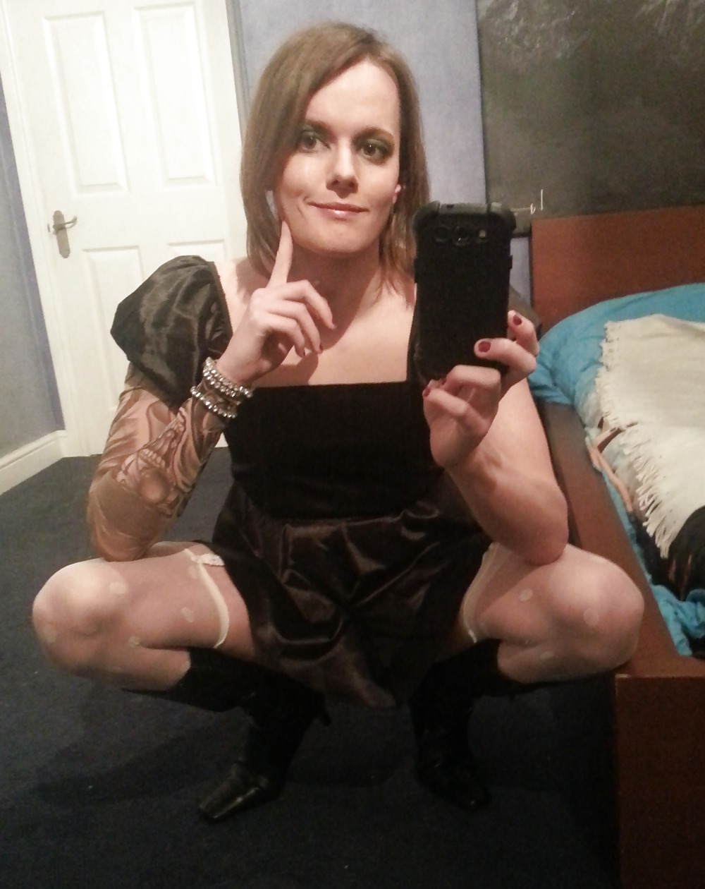 Criada con volantes
 #14687034