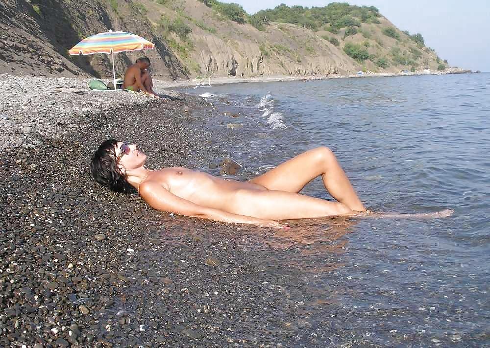 Sono un nudista sulla spiaggia
 #1134844