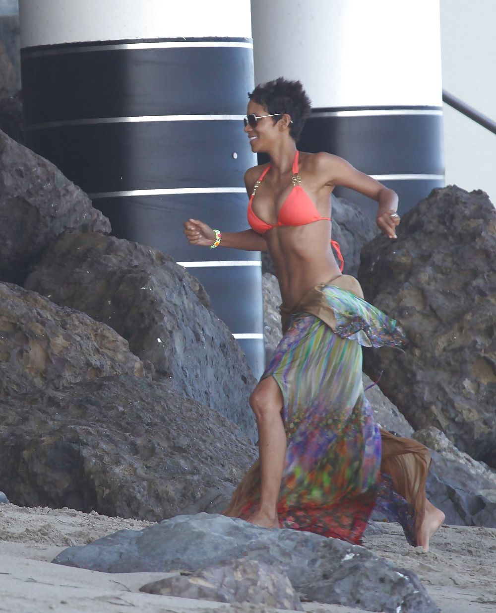 Halle Berry - wearing a bikini top at a Malibu beach #5935719