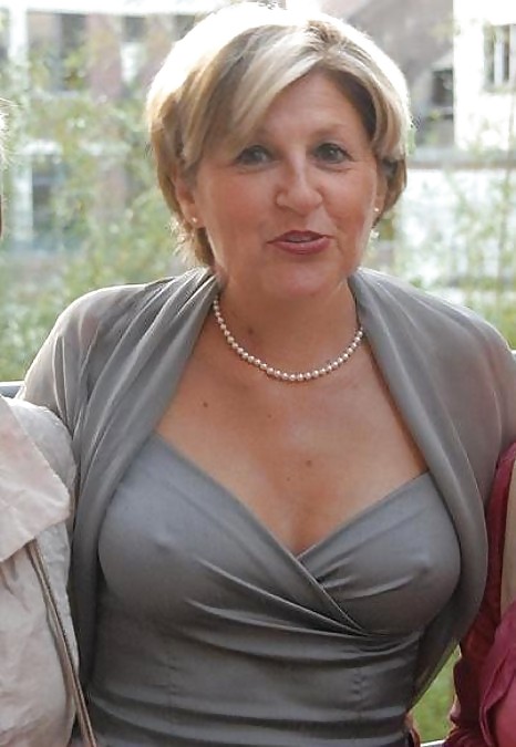 Braless 85
 #5509814