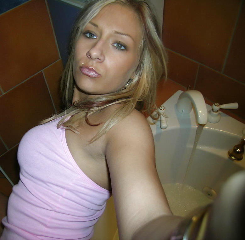 Self pics of hot blonde teen with perfect body #3418823