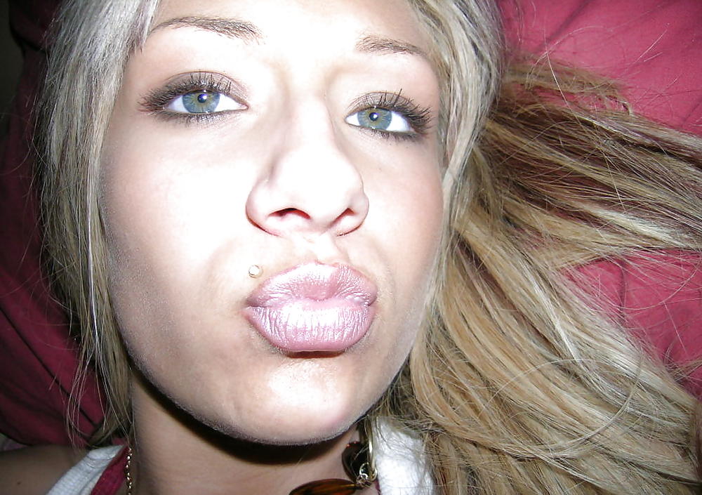 Selbst Bilder Von Hot Blonde Teen Mit Perfekten Körper #3419146