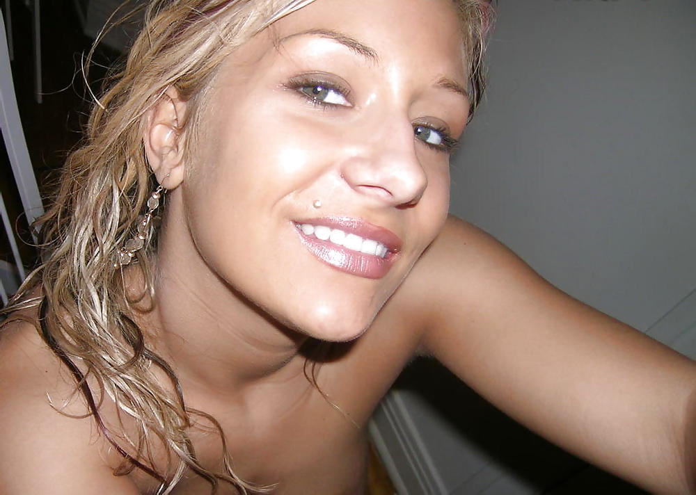 Selbst Bilder Von Hot Blonde Teen Mit Perfekten Körper #3419256