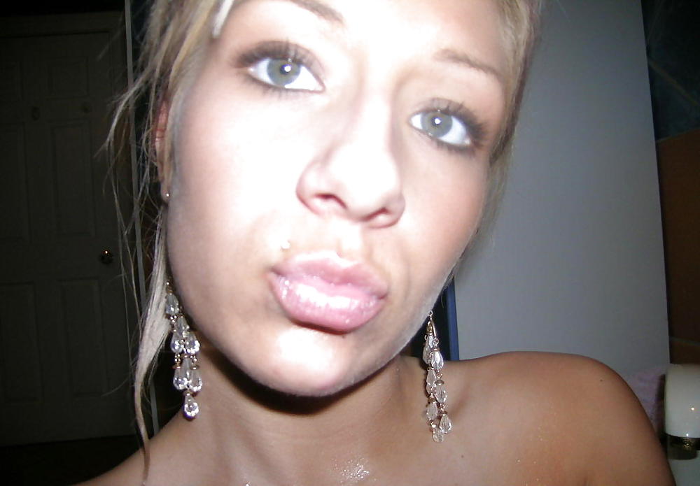 Selbst Bilder Von Hot Blonde Teen Mit Perfekten Körper #3419269