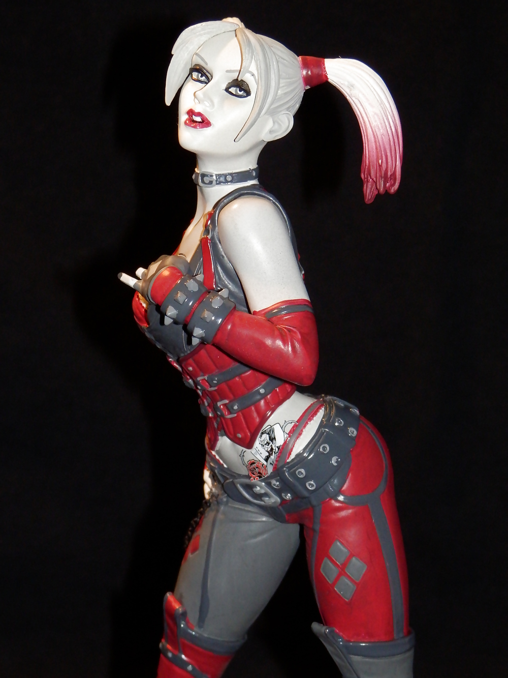 Harley Quinn.Statue CumBatth