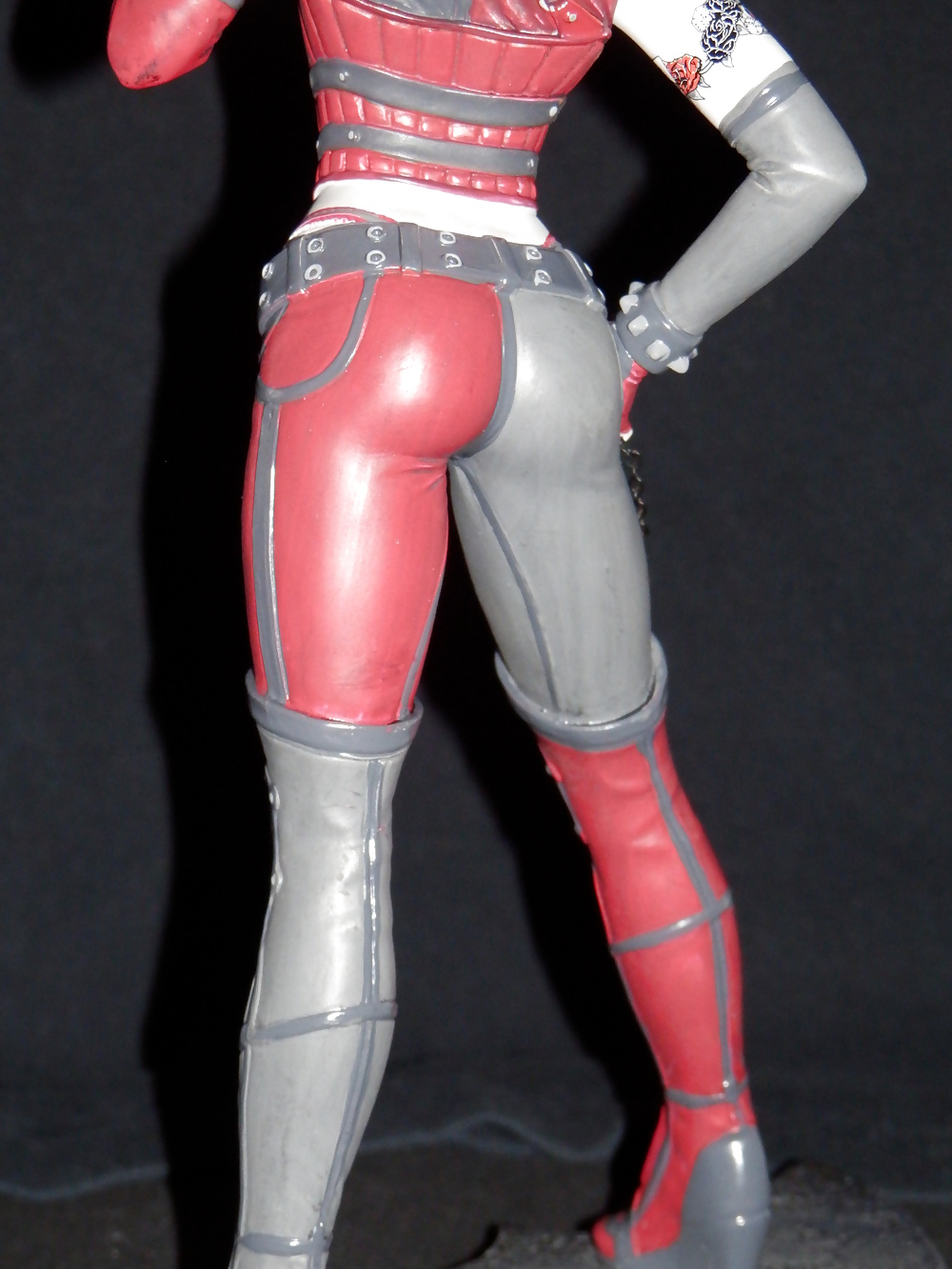 Harley Quinn.statue Cumbatth #19395809