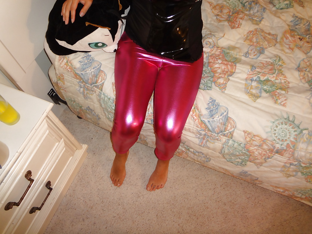 Shiny And Wetlook Leggings 2 Porn Pictures Xxx Photos Sex Images
