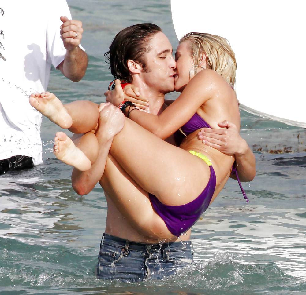 Julianne Hough In Bikini filming Rock of Ages in Miami #3952004