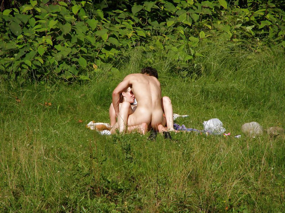 Dans le parc #9438033
