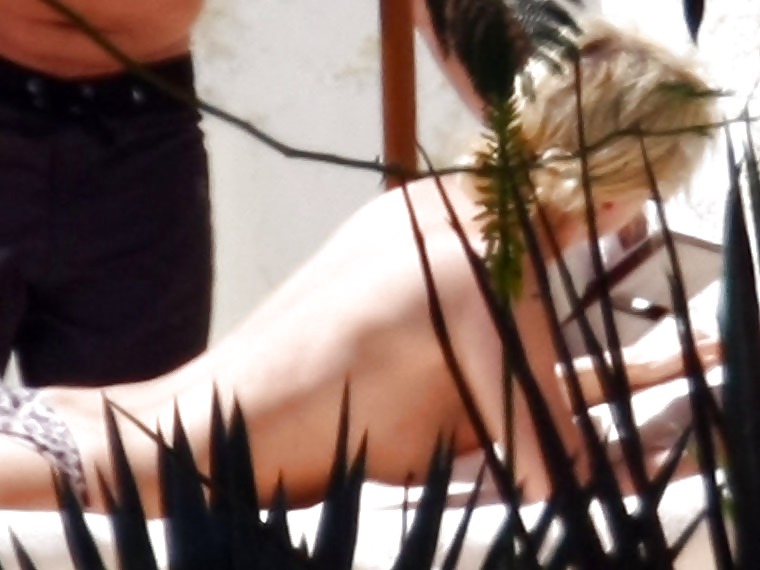 Paris Hilton Topless Sunbathing in Mexico  #2011541