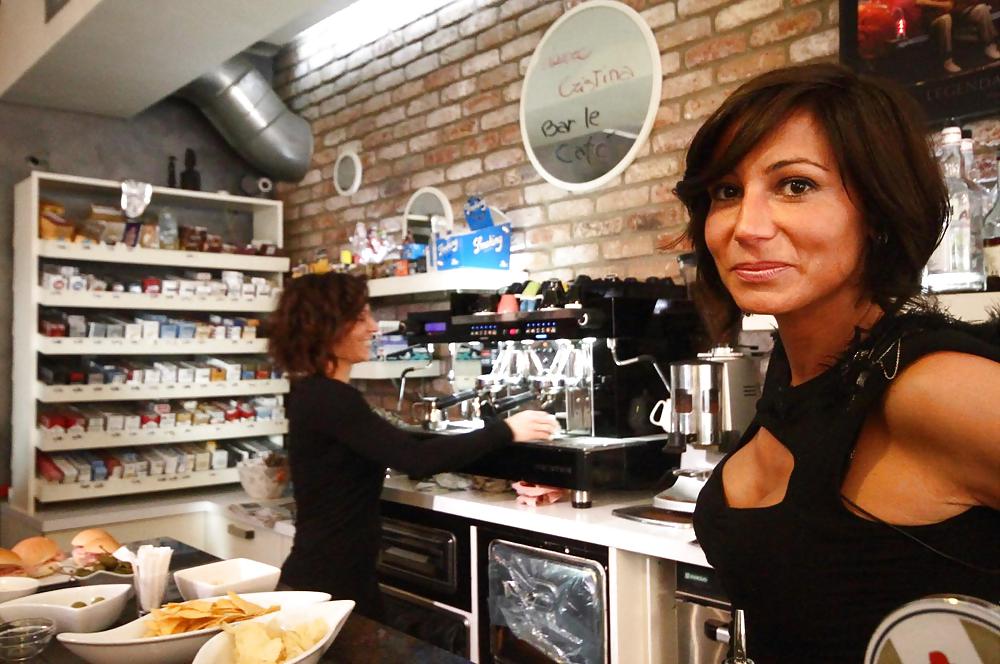 LAURA BARISTA SEXY