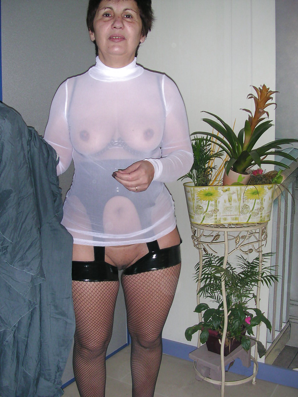 The Housewife 346 #9877434