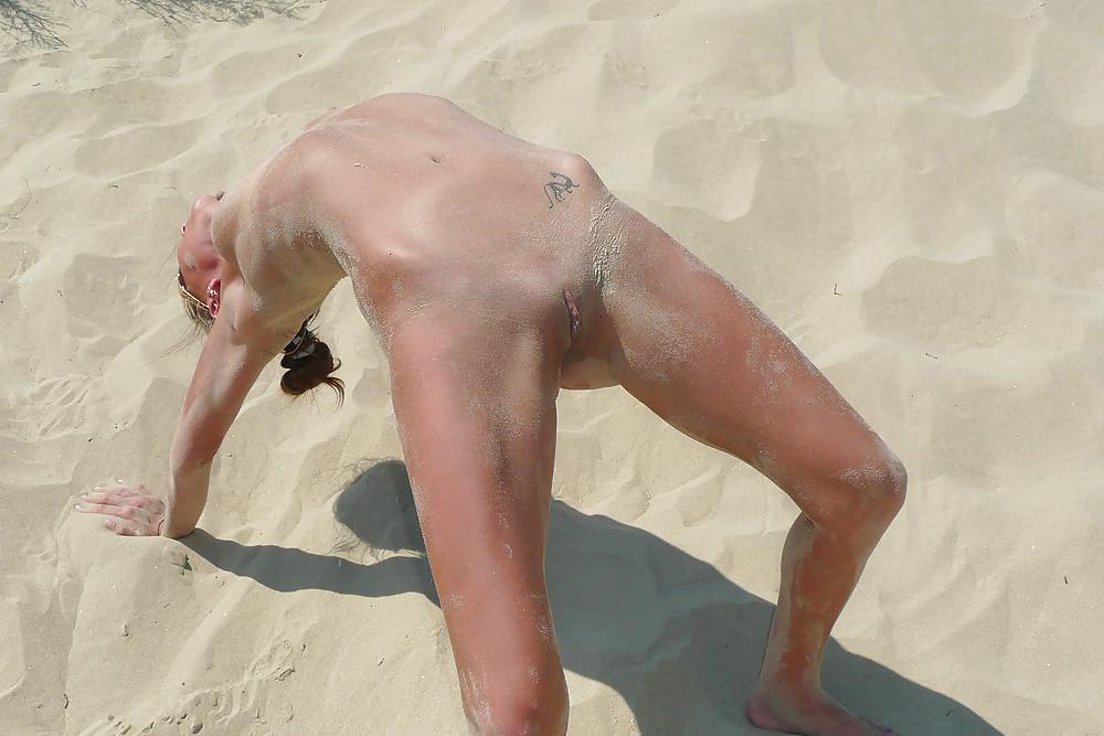 Horny nudist girls showing pussies & tits Beach teen 17 #22840472