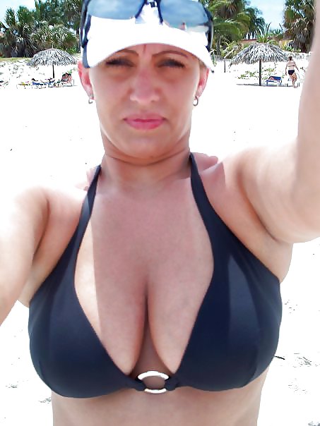 Swimsuit bikini bra bbw mature dressed teen big tits - 73 #12771678