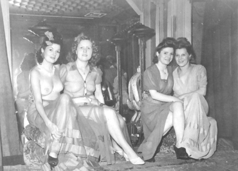 Lesbianas clásicas peludas 
 #19614486