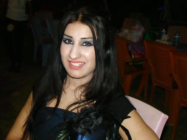 Belles Femmes Visage Arab Pour Cum #20563347