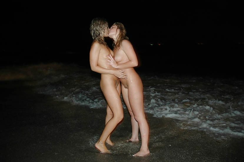 Lesbian night games on the beach - N. C.  #2572682