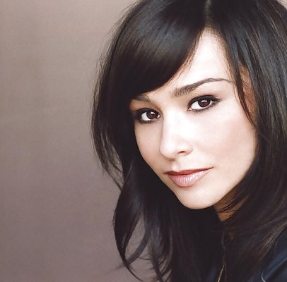 Danielle harris :)
 #2540098