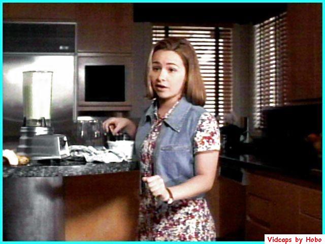 Danielle harris :)
 #2540343