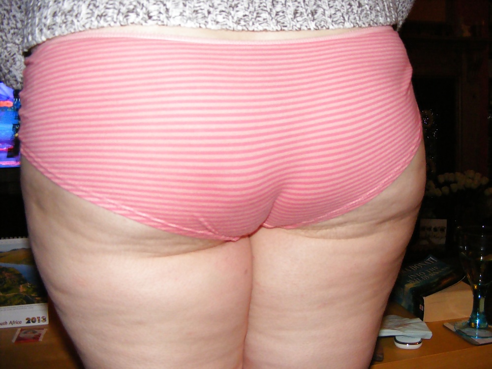 Pink knickers and red nails