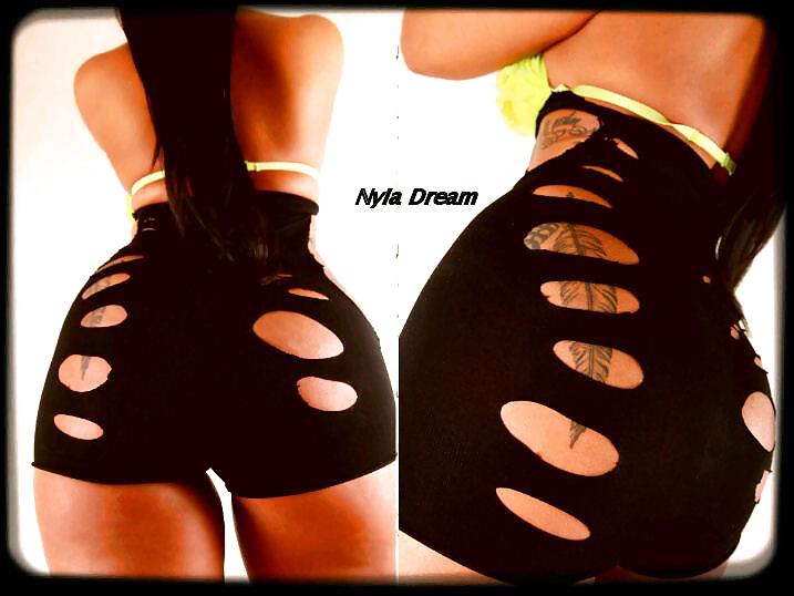 Nyia dream
 #22143345