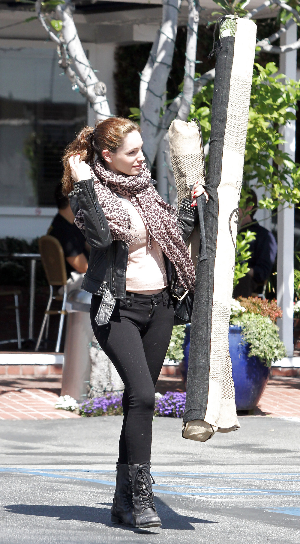 Kelly Brook Tapis Shopping à West Hollywood #3087111