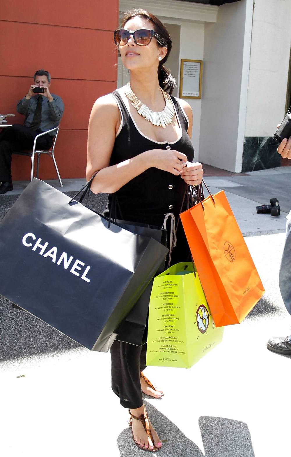 Kim kardashian è andato a fare shopping 05.05.2011
 #3706902