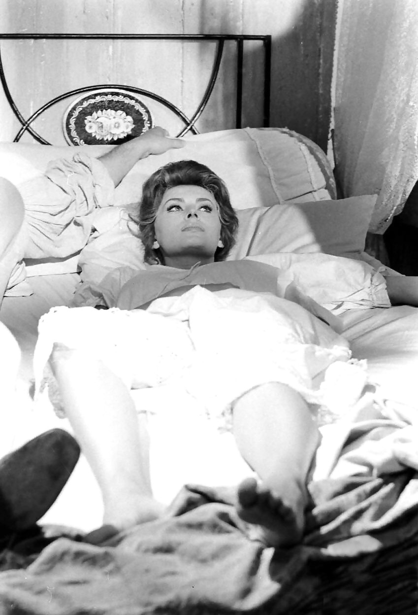 Sophia loren foot pics
 #7813312