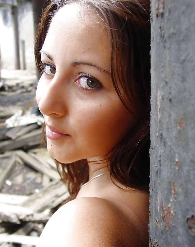 Warehouse girl #3372304