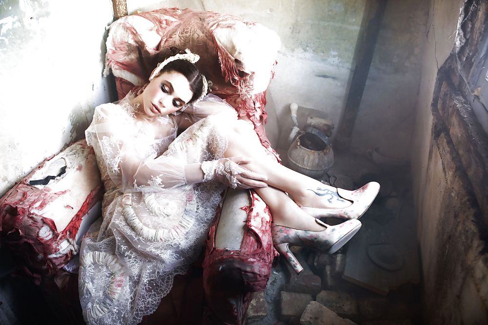 Algo nuevo, algo prestado
 #22457408