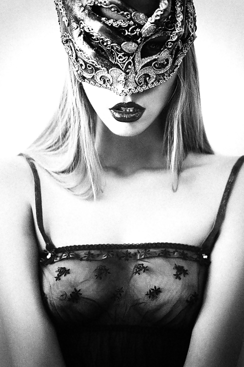 Algo nuevo, algo prestado
 #22457653