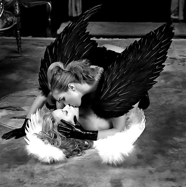 Algo nuevo, algo prestado
 #22457760