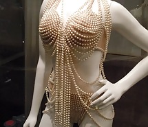 Algo nuevo, algo prestado
 #22458025