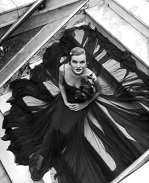 Algo nuevo, algo prestado
 #22458251