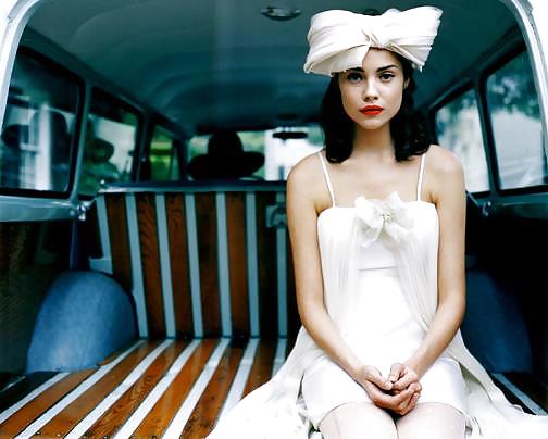 Algo nuevo, algo prestado
 #22458339