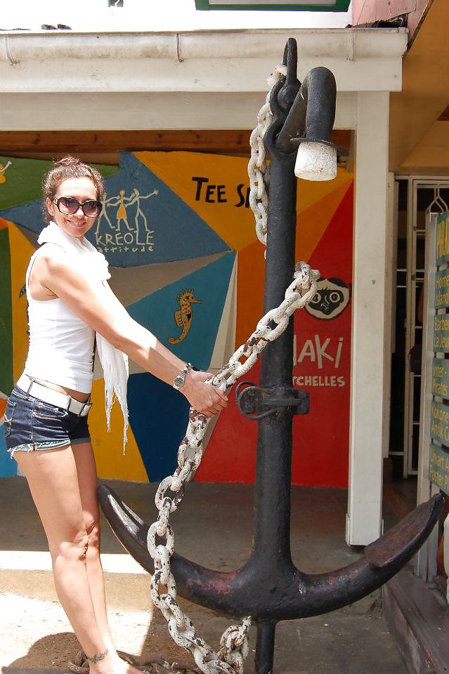 Attractive babe from fb #9302492