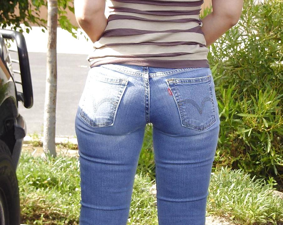 Alcune altre ragazze in jeans sexy
 #4722625