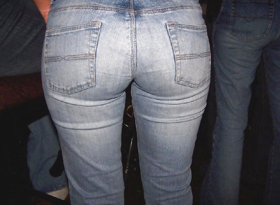 Alcune altre ragazze in jeans sexy
 #4722641