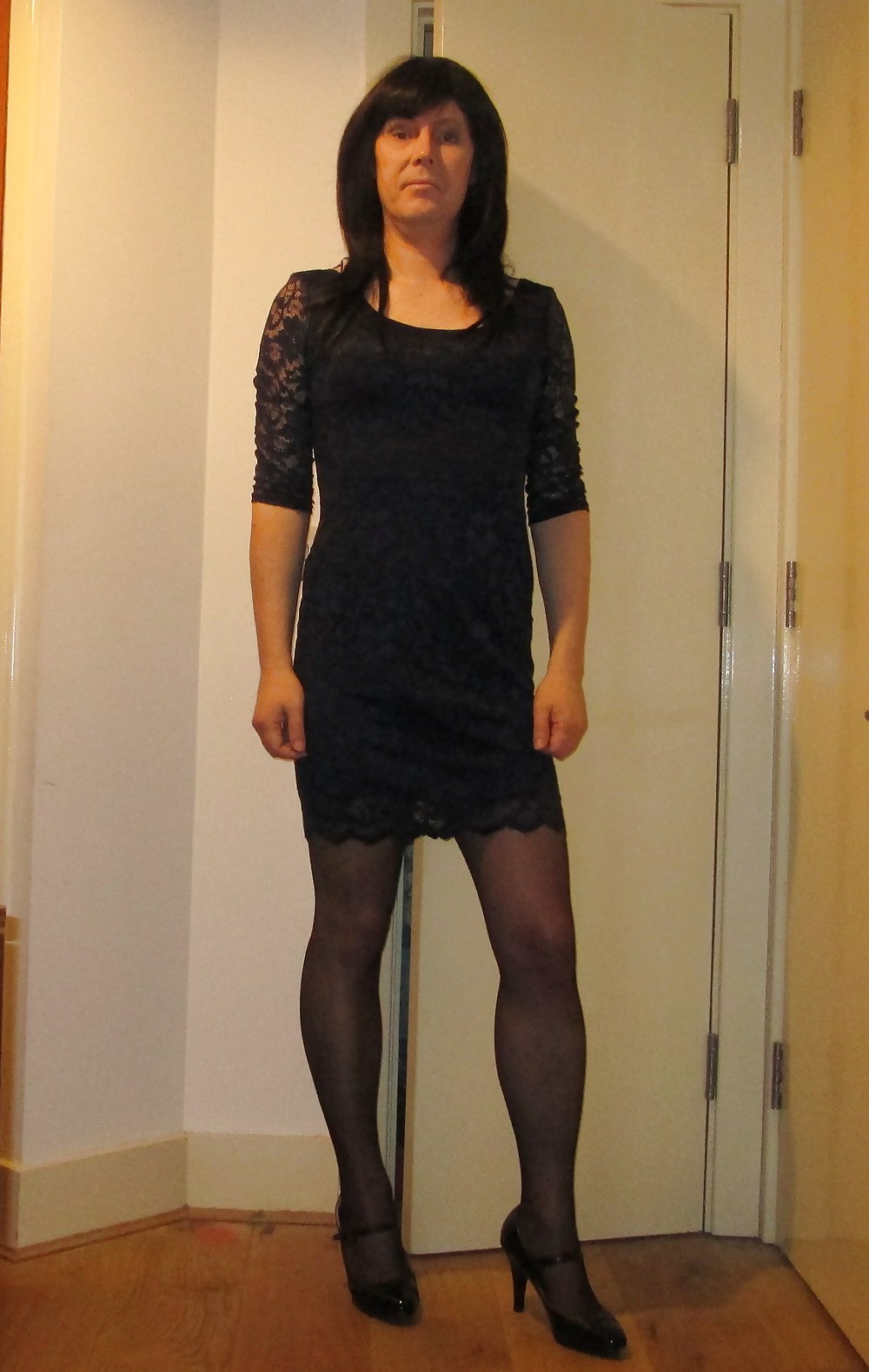 Sexy Kurze Spitzenkleid Und Strumpfhosen #16910039