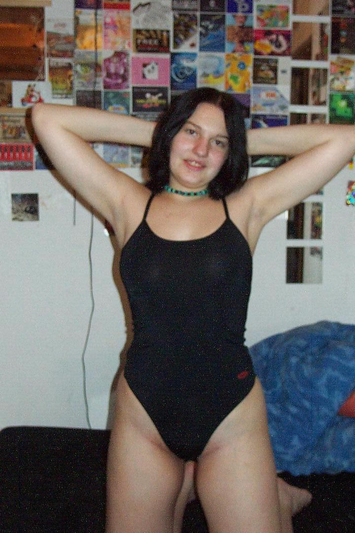 SEXY & HORNY AMATEUR SLUTS 07 #9747331