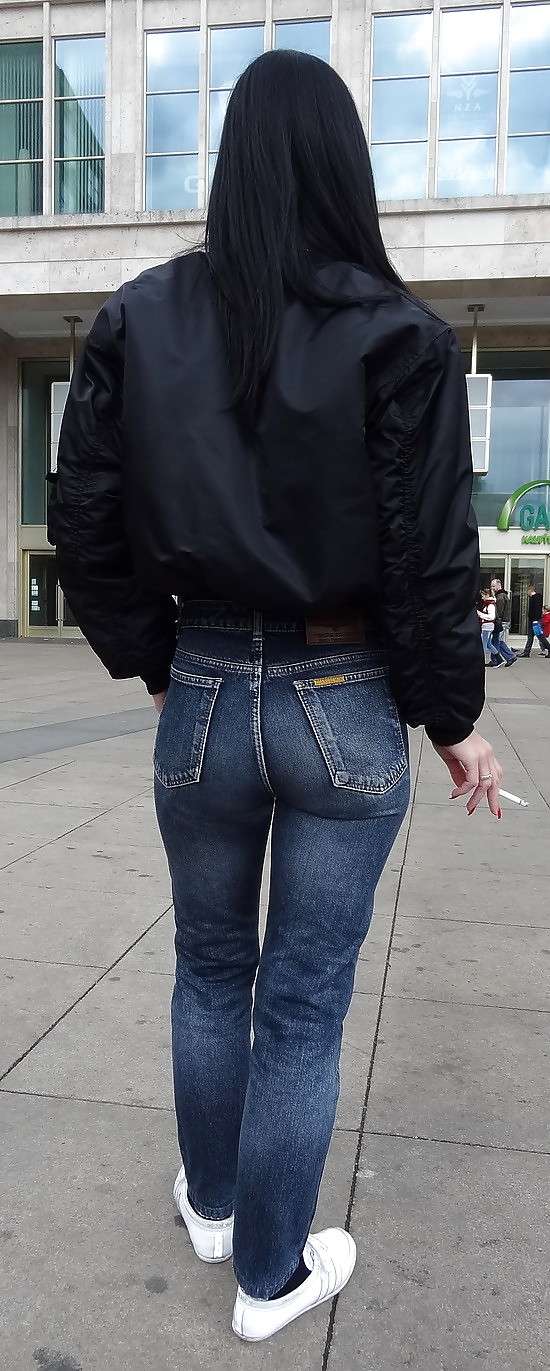 Bellezze in jeans - non porno, ma sexy
 #22806219