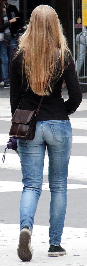 Bellezze in jeans - non porno, ma sexy
 #22806551