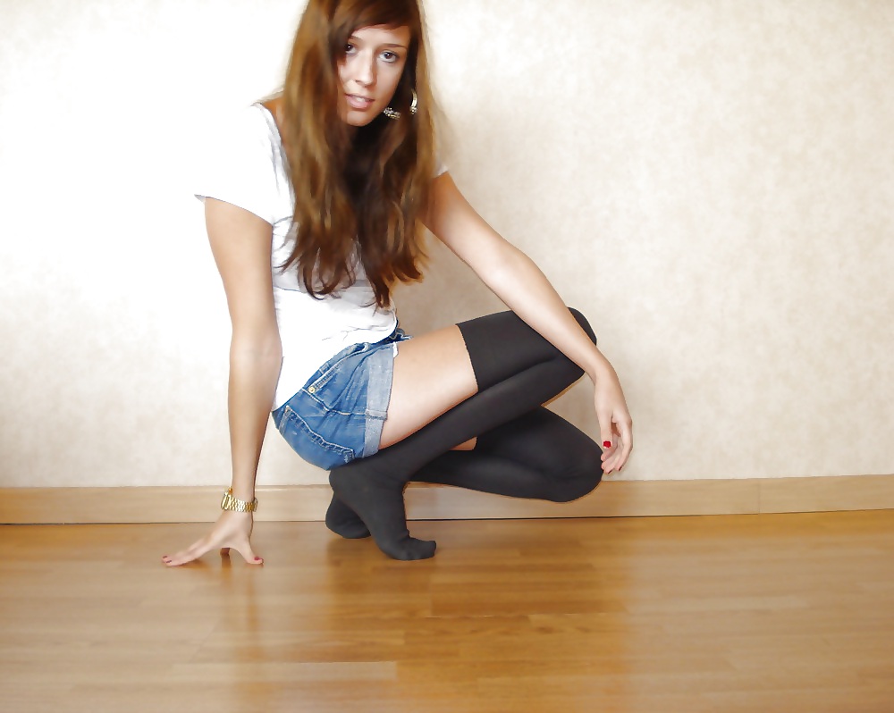 タイトなショートパンツ
 #10853879