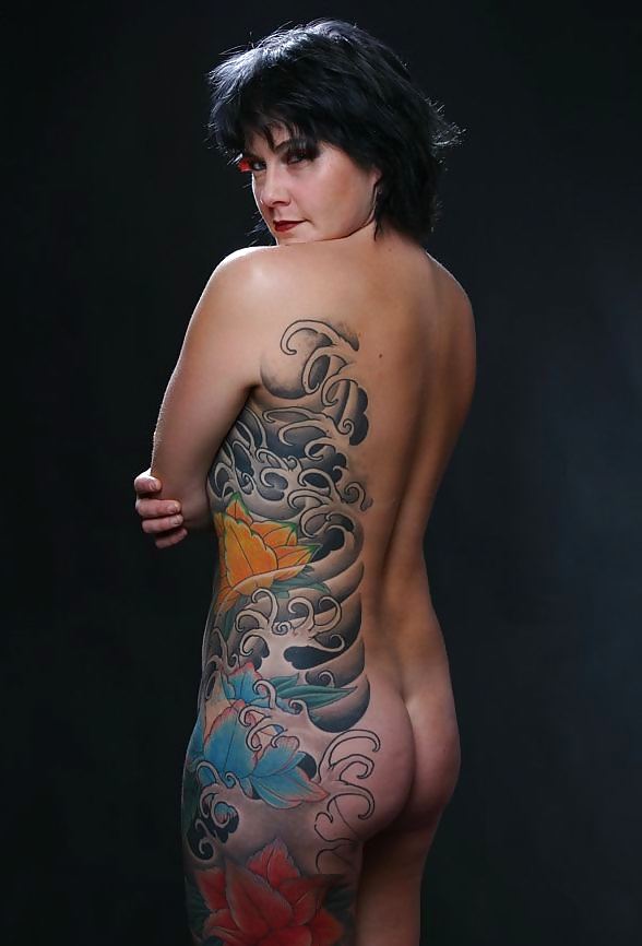 Extrem Tattoo and Piering - back #4556275